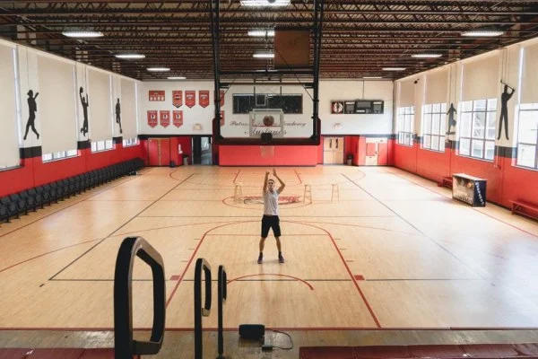 basketball team practice court