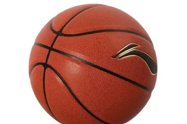 WNBA总决赛自由人对阵王牌斯图尔特与威尔逊内线对决全解析